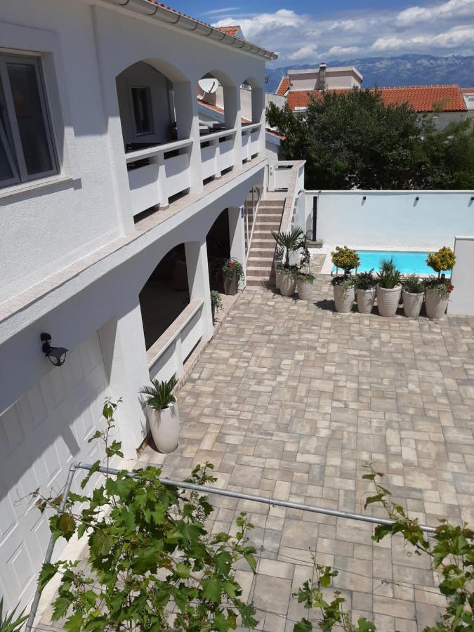 Bella Apartments Vir Zewnętrze zdjęcie