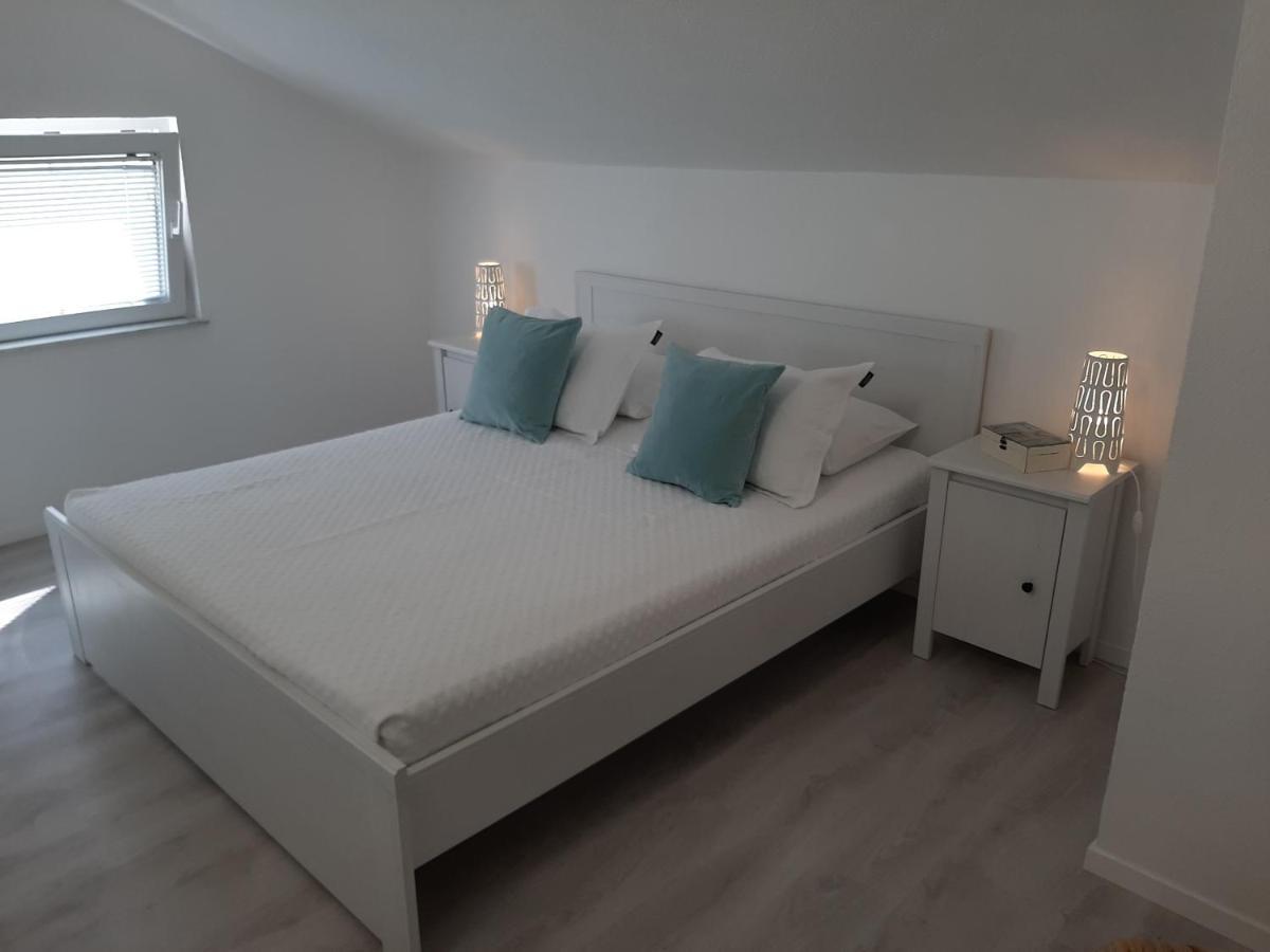 Bella Apartments Vir Zewnętrze zdjęcie